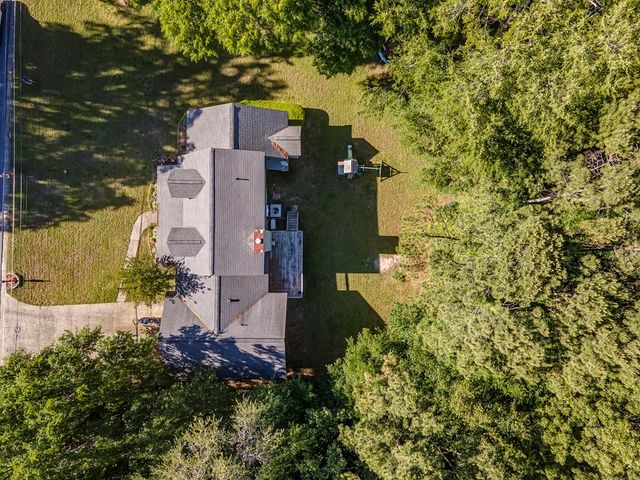 111 Mount Vernon Drive, Calhoun, GA 30701