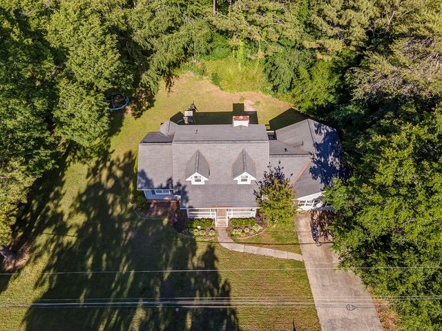 111 Mount Vernon Drive, Calhoun, GA 30701