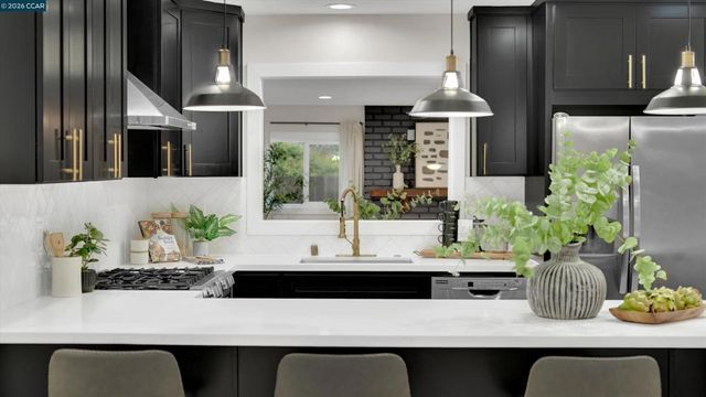 1290 Cypress Dr, Concord, CA 94520