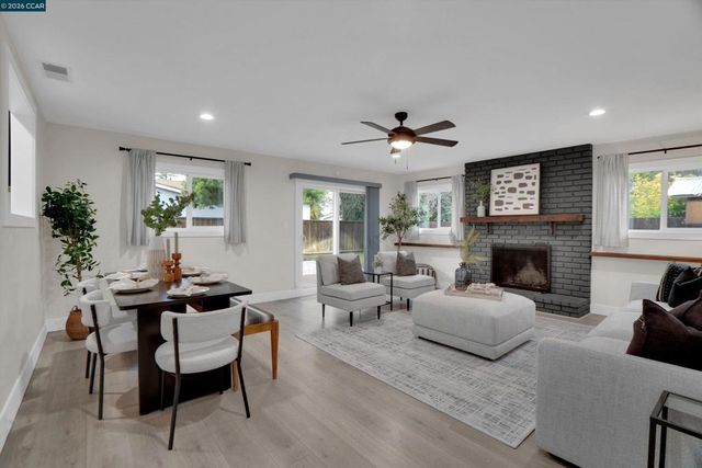 1290 Cypress Dr, Concord, CA 94520