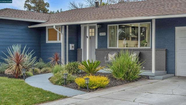 1290 Cypress Dr, Concord, CA 94520