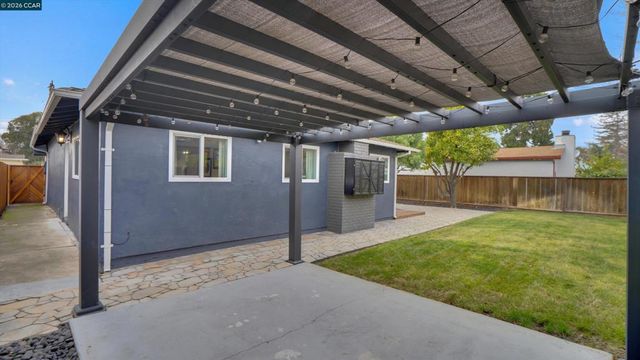 1290 Cypress Dr, Concord, CA 94520