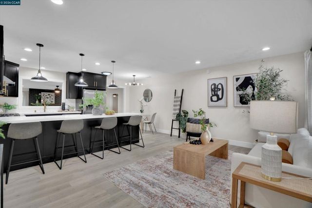 1290 Cypress Dr, Concord, CA 94520