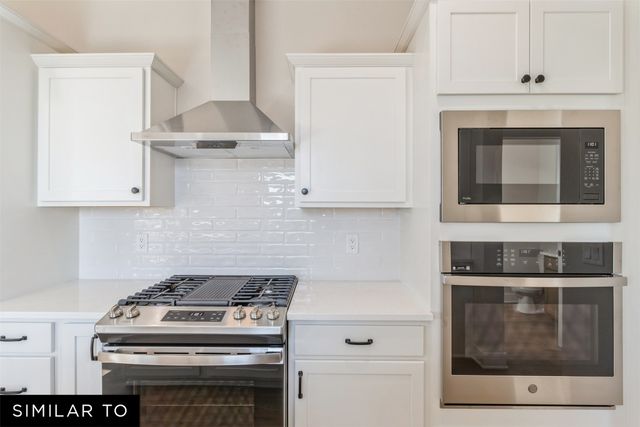 2802 NW Fairfield Court, Ankeny, IA 50023