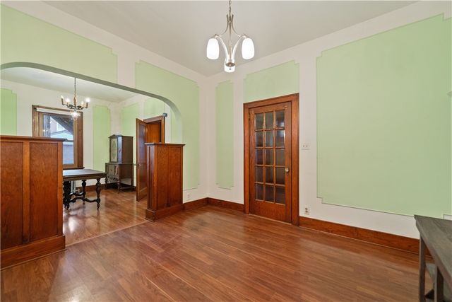 1149 Merchant St, Ambridge, PA 15003