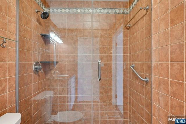 300 Winston Drive 919, Cliffside Park, NJ 07010