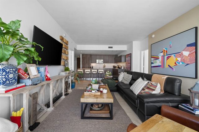 68 SE 6th St 3209, Miami, FL 33131