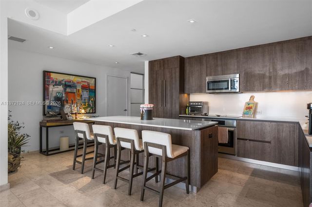 68 SE 6th St 3209, Miami, FL 33131