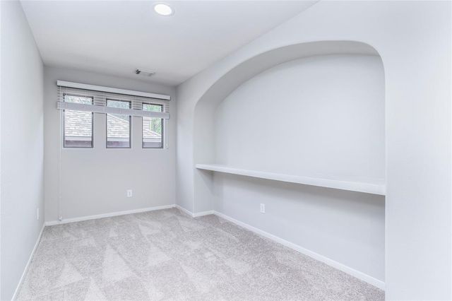 59 Douvaine Court, The Woodlands, TX 77382