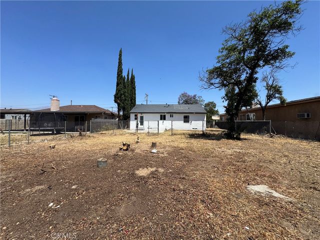 16229 Hunter St, Fontana, CA 92335