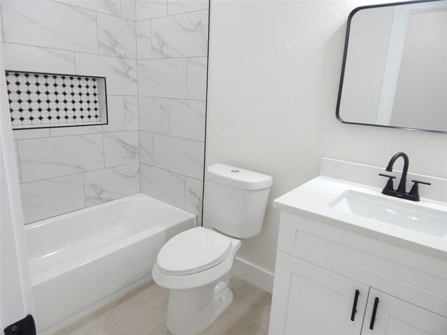 16971 W Juneau, Montgomery, TX 77316