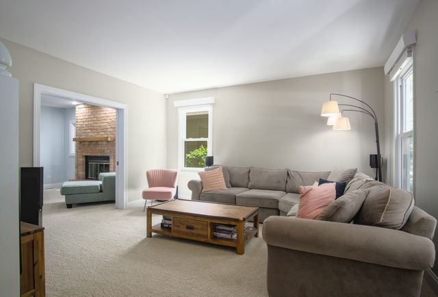 0S461 Madison Street, Winfield, IL 60190