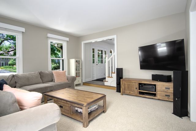 0S461 Madison Street, Winfield, IL 60190
