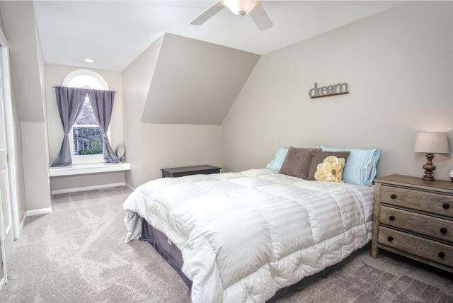 0S461 Madison Street, Winfield, IL 60190