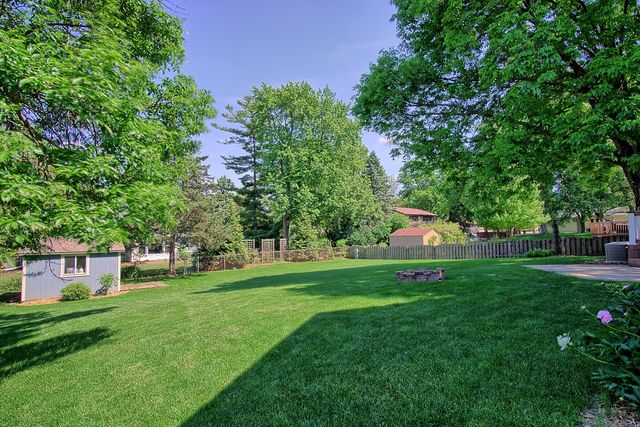 0S461 Madison Street, Winfield, IL 60190