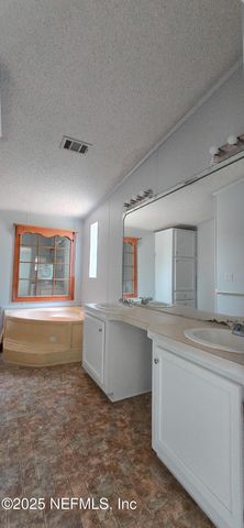 5566 OREGON Trail, Middleburg, FL 32068