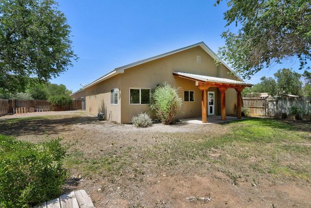 115 Espinosa Road, Corrales, NM 87048
