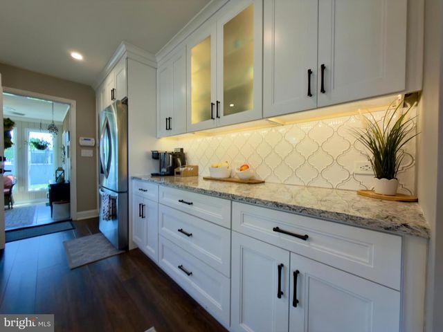 234 WHEAT RD, Buena, NJ 08310