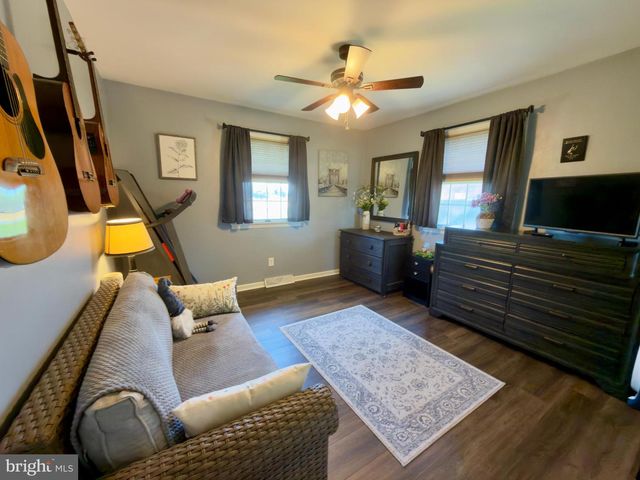 234 WHEAT RD, Buena, NJ 08310