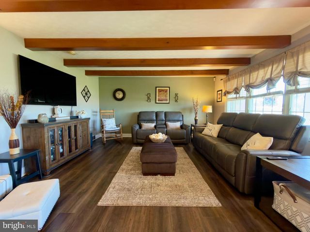 234 WHEAT RD, Buena, NJ 08310