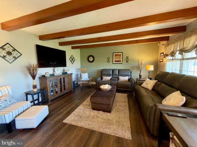 234 WHEAT RD, Buena, NJ 08310