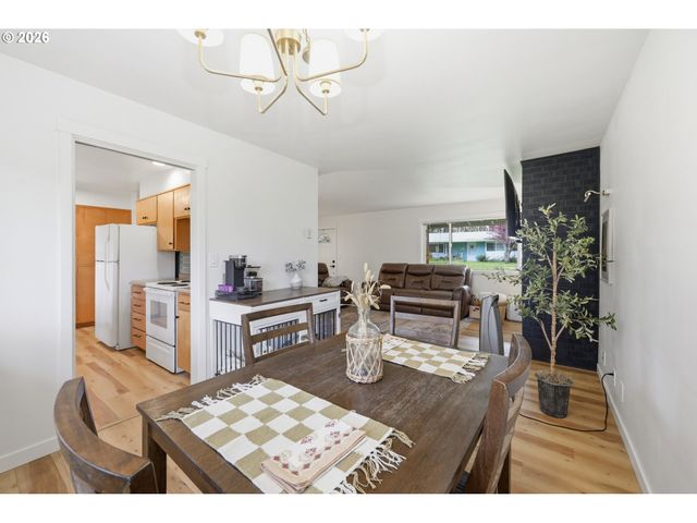 239 Ne Azalea Dr, Adair Village, OR 97330