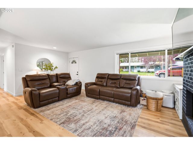 239 Ne Azalea Dr, Adair Village, OR 97330