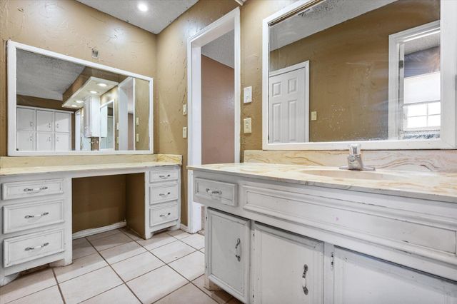 233 E 26th Street, Littlefield, TX 79336