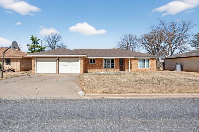233 E 26th Street, Littlefield, TX 79336