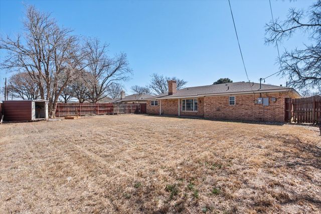 233 E 26th Street, Littlefield, TX 79336