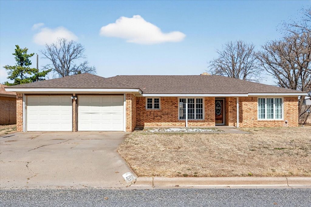 233 E 26th Street, Littlefield, TX 79336