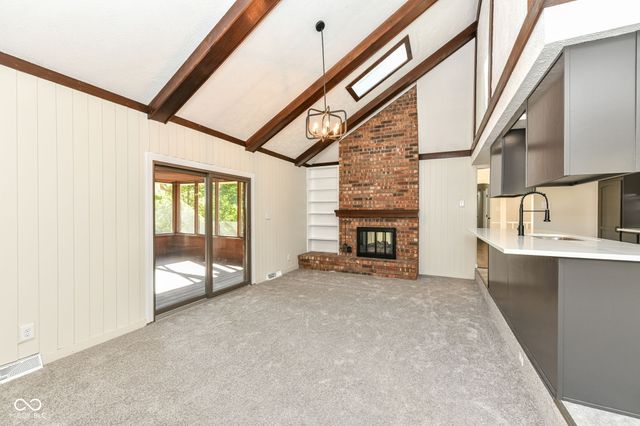 810 Ramblin Road, Greenwood, IN 46142