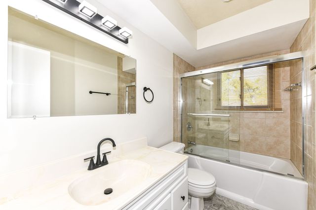 810 Ramblin Road, Greenwood, IN 46142