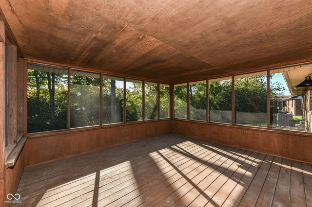 810 Ramblin Road, Greenwood, IN 46142