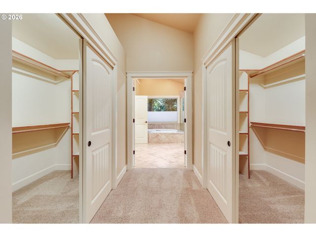 12925 Sw BELL Rd, Sherwood, OR 97140