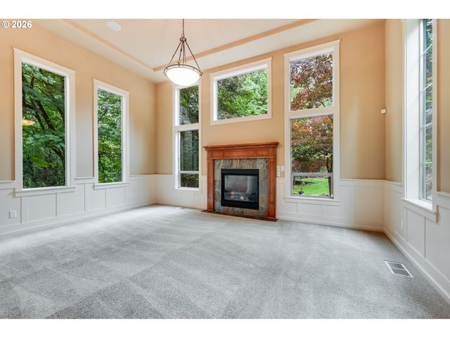 12925 Sw BELL Rd, Sherwood, OR 97140