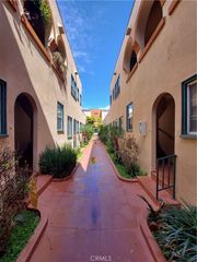 1328 E 2nd 1, Long Beach, CA 90802