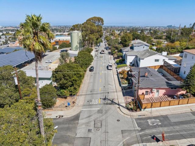 293 W 39th Avenue, San Mateo, CA 94403