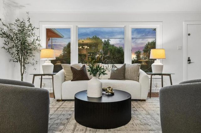 293 W 39th Avenue, San Mateo, CA 94403