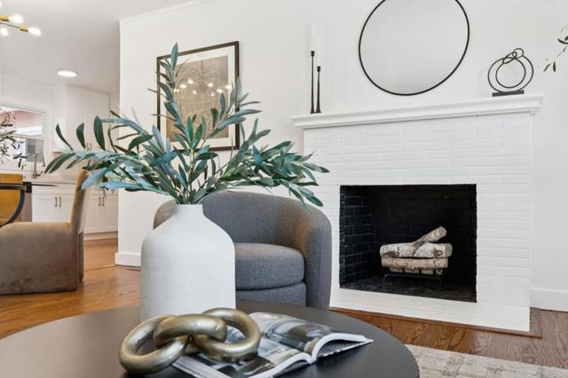 293 W 39th Avenue, San Mateo, CA 94403