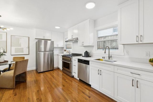 293 W 39th Avenue, San Mateo, CA 94403