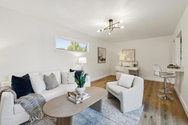 293 W 39th Avenue, San Mateo, CA 94403
