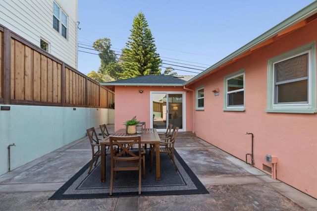 293 W 39th Avenue, San Mateo, CA 94403