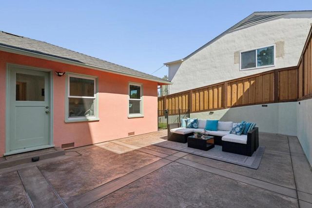 293 W 39th Avenue, San Mateo, CA 94403