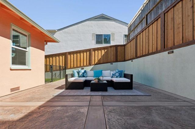 293 W 39th Avenue, San Mateo, CA 94403