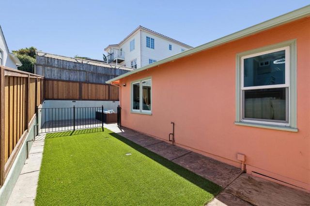 293 W 39th Avenue, San Mateo, CA 94403
