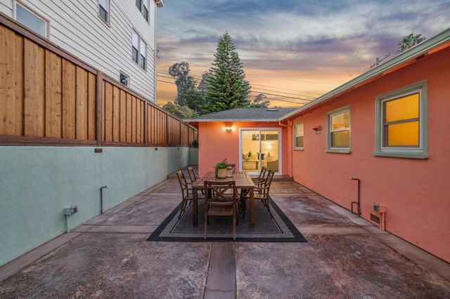 293 W 39th Avenue, San Mateo, CA 94403
