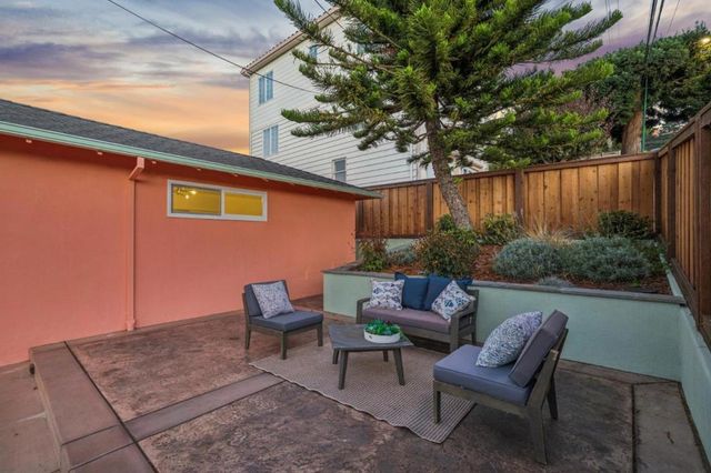 293 W 39th Avenue, San Mateo, CA 94403