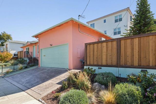 293 W 39th Avenue, San Mateo, CA 94403