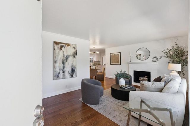 293 W 39th Avenue, San Mateo, CA 94403